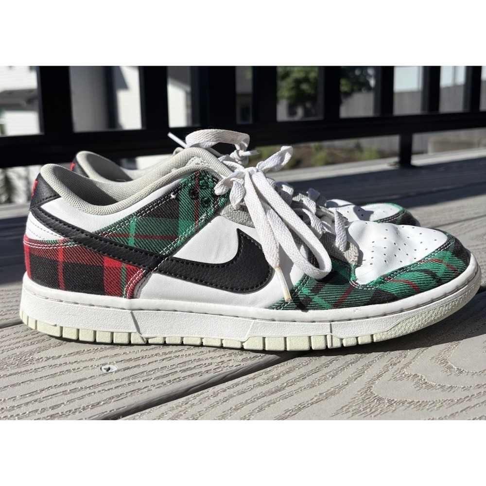 Nike Dunk Low 'Tartan Plaid' White Black Red Green DV0827-100 Men's Size 8.5